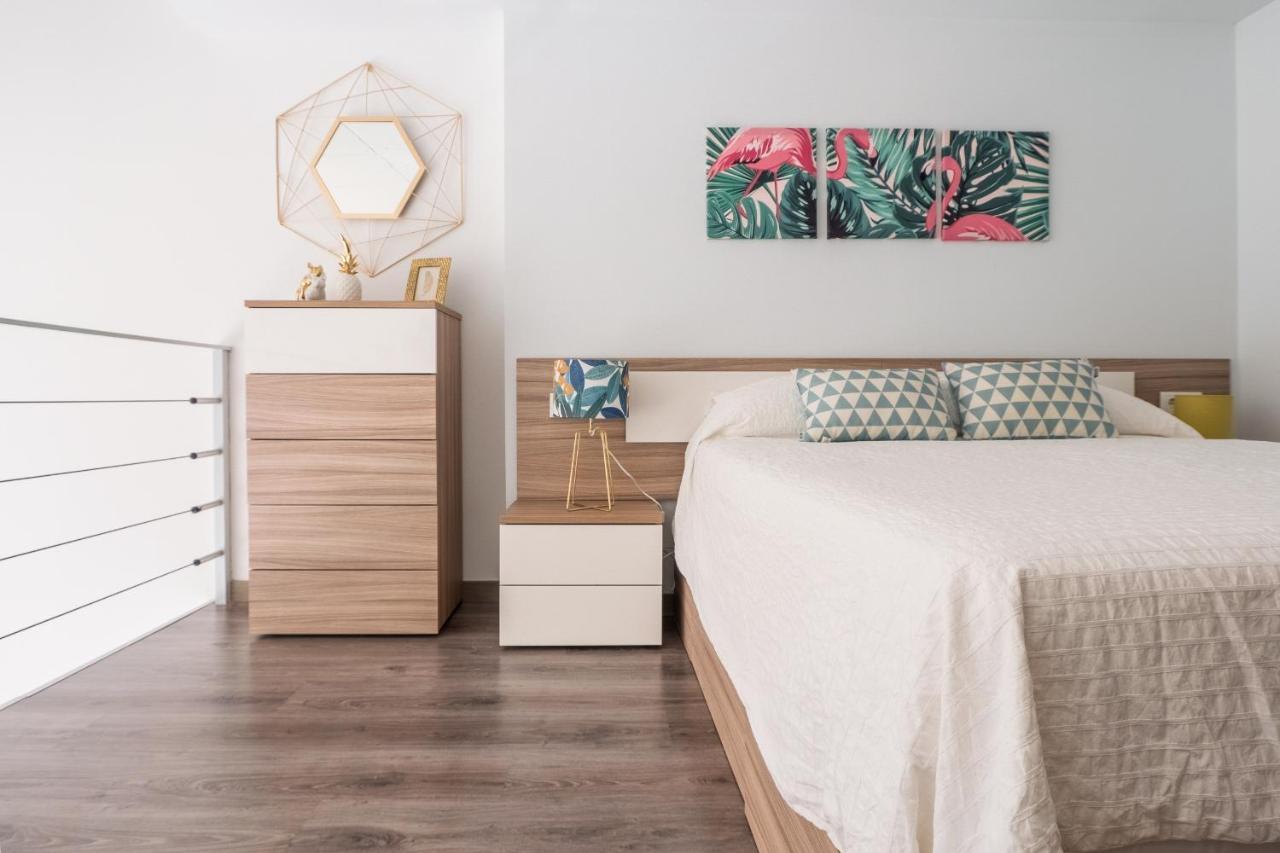 El Ventero Apartment - Elegante Apt Para 5 Con Terraza, Wi-Fi Y Aparcamiento En La Calle Camarma de Esteruelas Buitenkant foto
